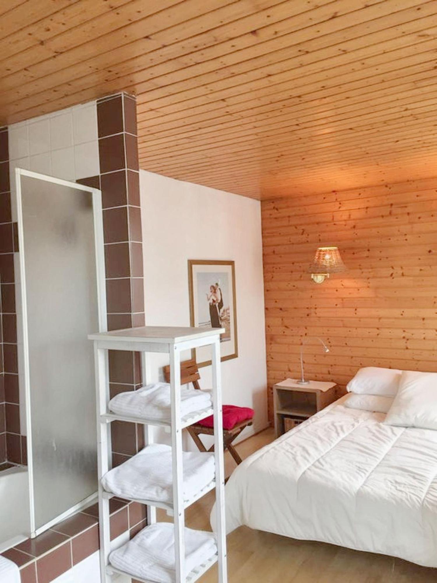 Appartement D'une Avec Vue Sur La Et Wifi A Granville
